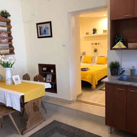 Milla Apartman センテンドレ エクステリア 写真
