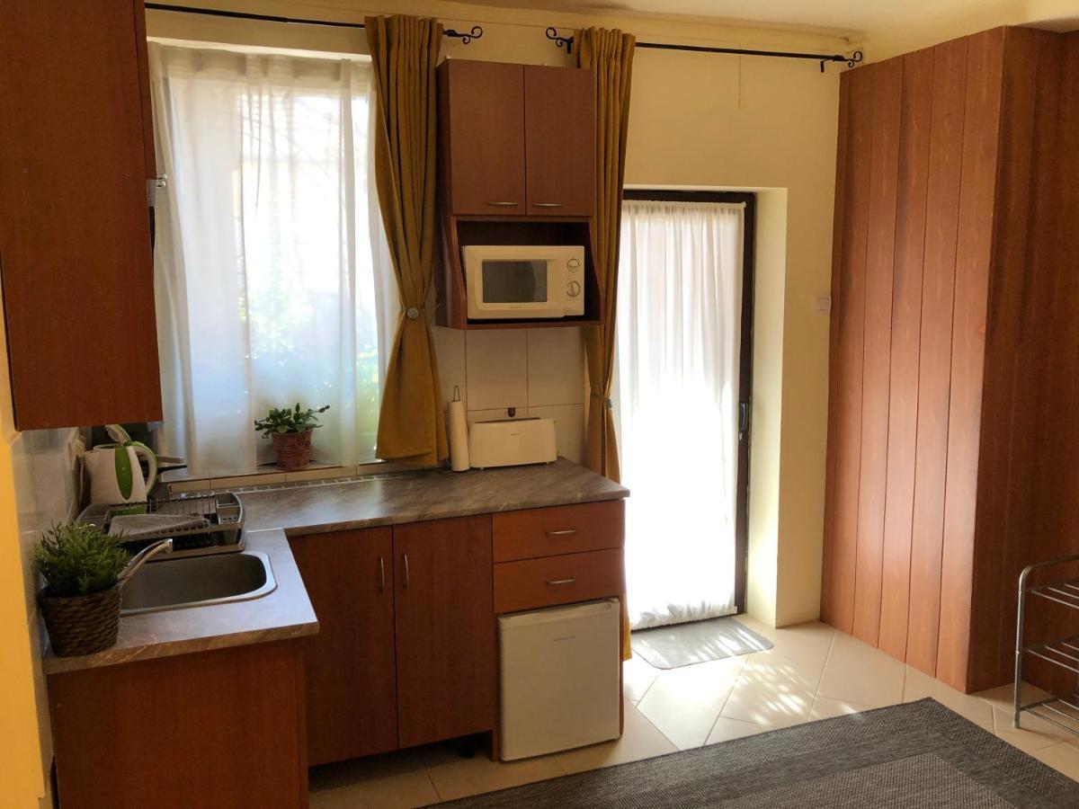 Milla Apartman センテンドレ エクステリア 写真